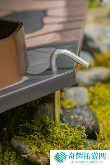 《部落冲突》联名小佩宠物共筑“流浪英雄小屋”，宠物也是大英雄