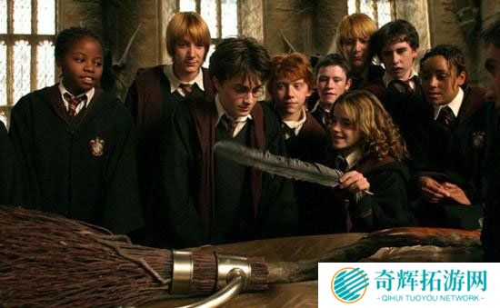 来魔法学校上课 《哈利波特》手游2018年上架