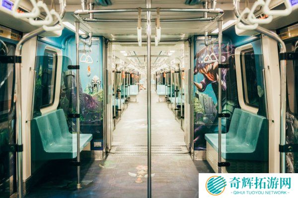 台北惊现《英雄联盟》主题地铁 仿佛置身召唤师峡谷